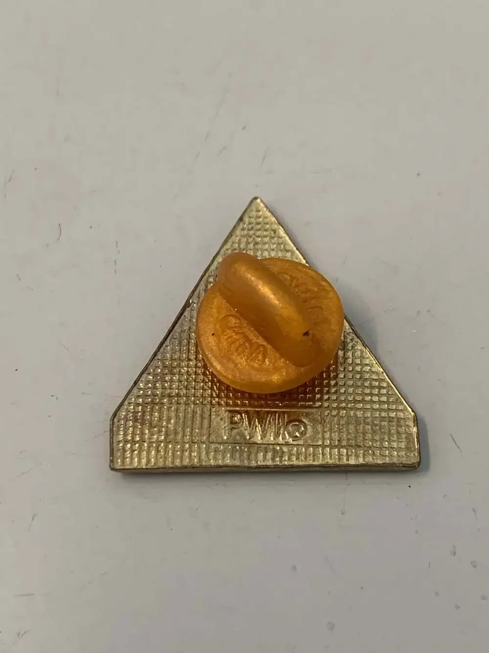 US Army 1st Armored Division Old Ironsides Enamel Lapel Pin